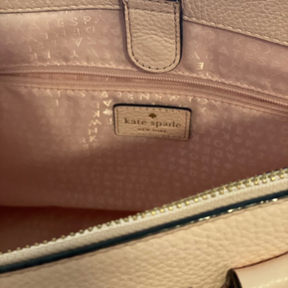 Kate Spade Tote - Picture 4 of 6